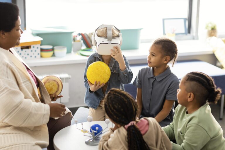 Le métier de nounou : pourquoi se lancer dans la garde d’enfants