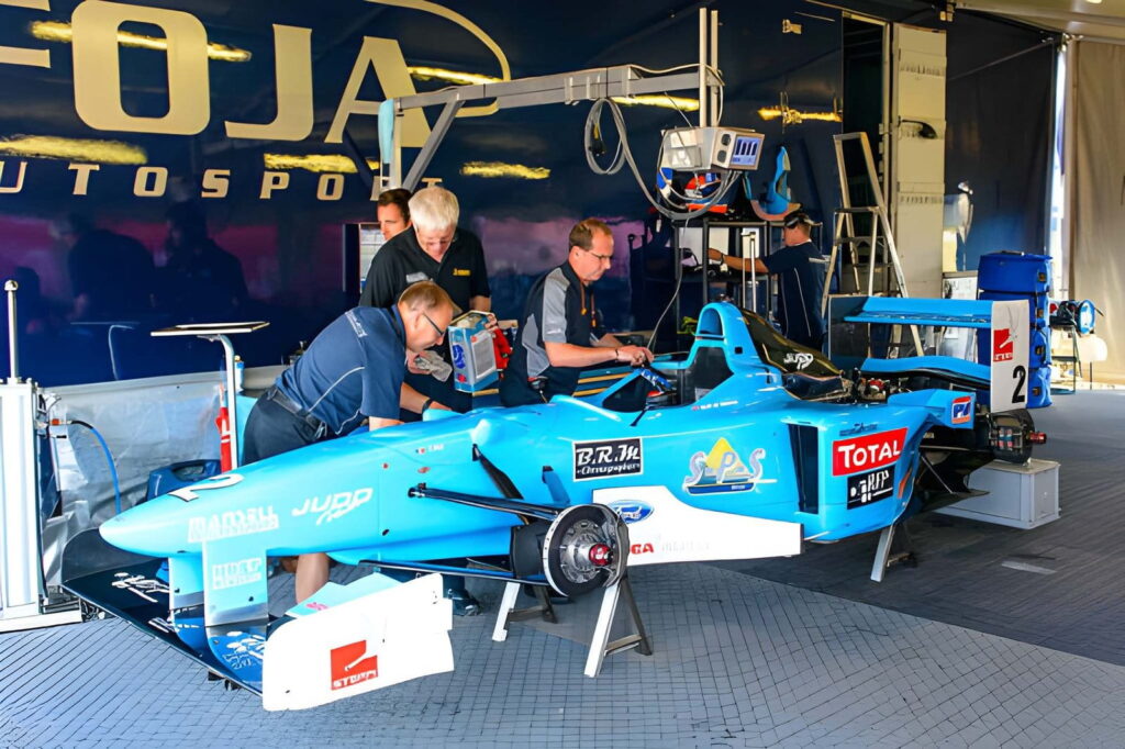 Mécaniciens de Formule 1 et leurs salaires selon expérience